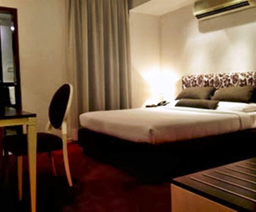 Hotel Treebo Trend Wilson Garden Bangalore Exterior foto