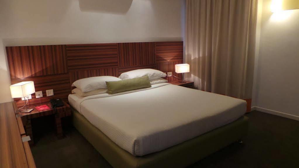 Hotel Treebo Trend Wilson Garden Bangalore Exterior foto